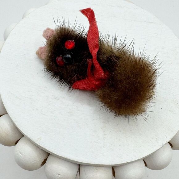 Vintage Scary Real Fur Animal Rabbit Brooch Pin Red Eyes Creepy Weird - Picture 3 of 8